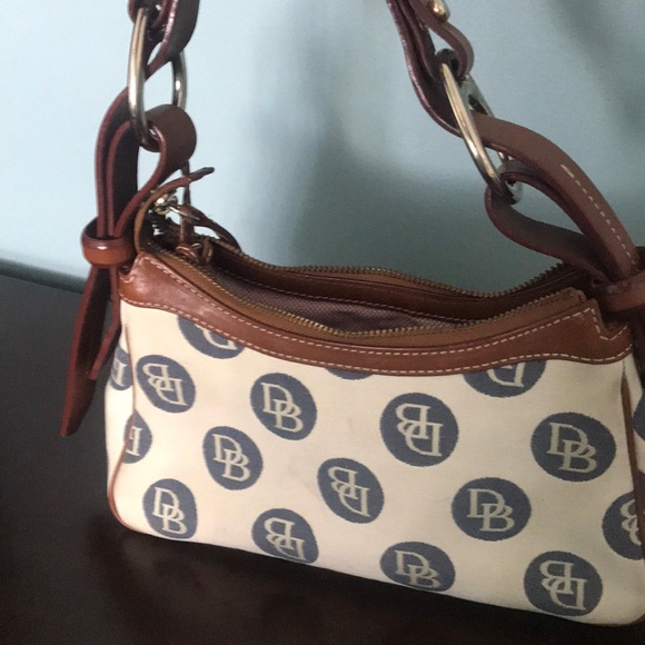Dooney & Bourke small hobo purse - Picture 3 of 4